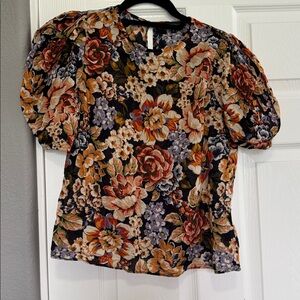 Oliveaceous Floral Blouse with Puffy Sleeves - Size Medium